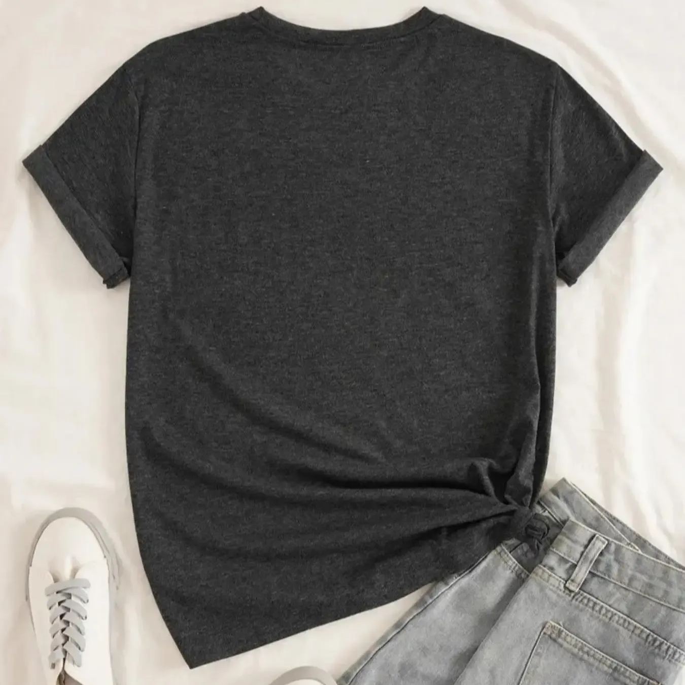 BE KIND Everyone Is Fighting A Battle-Women's Slogan Print Round Neck Tee