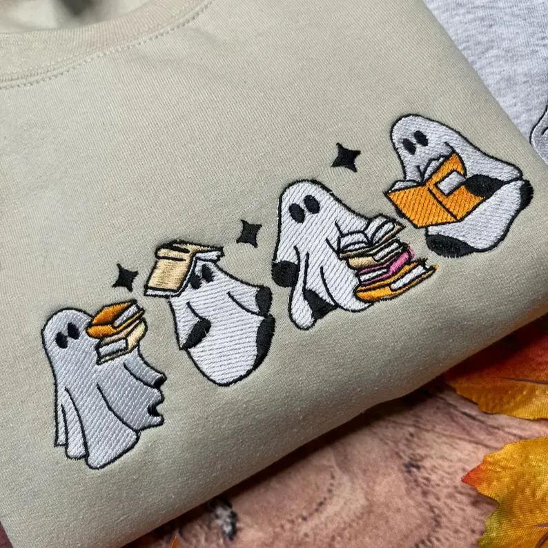 [Copy]Spooky Season Embroidered Sweatshirt