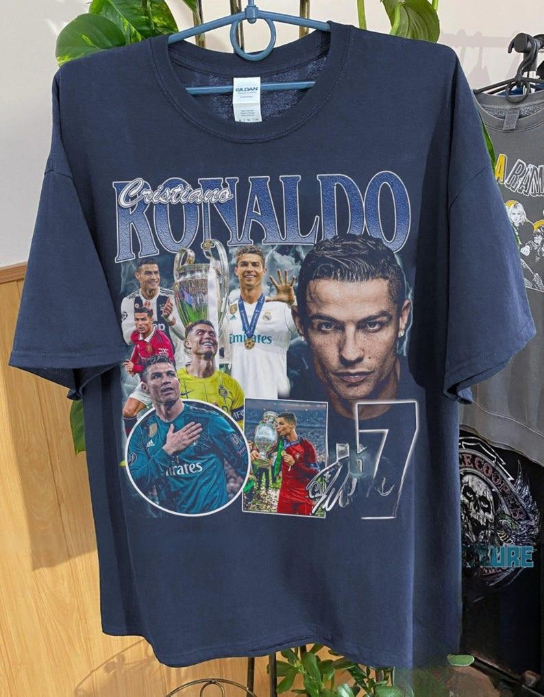 Vintage Portuguese No. 7 Soccer Legend Graphic T-Shirt