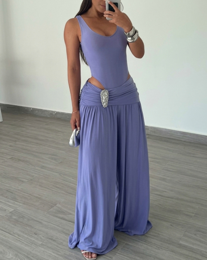 Fashionable Slim Fit Sleeveless Top and Flowy Wide Leg Pants 2-Piece Outfit