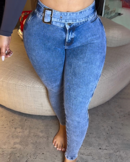 Women's Tight-Fitting Butt Lifting Jeans