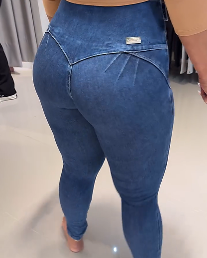 High-Waist Skinny Jeans (Pre-Sale)