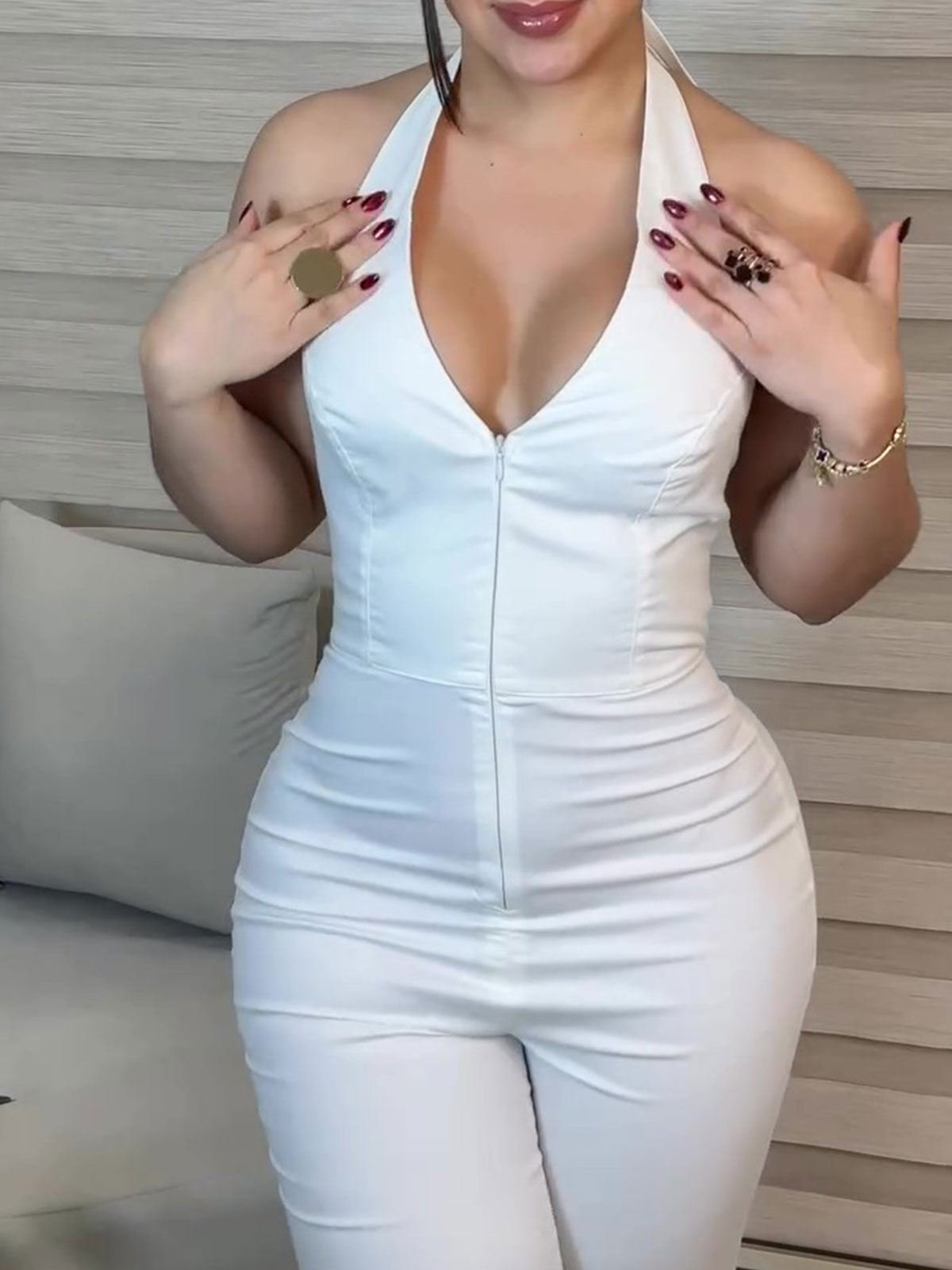 Sexy Sleeveless V-Neck Slimming Jumpsuit