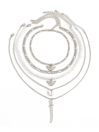 Retro Street Shooting Butterfly Punk Multi-Element Suit Necklace