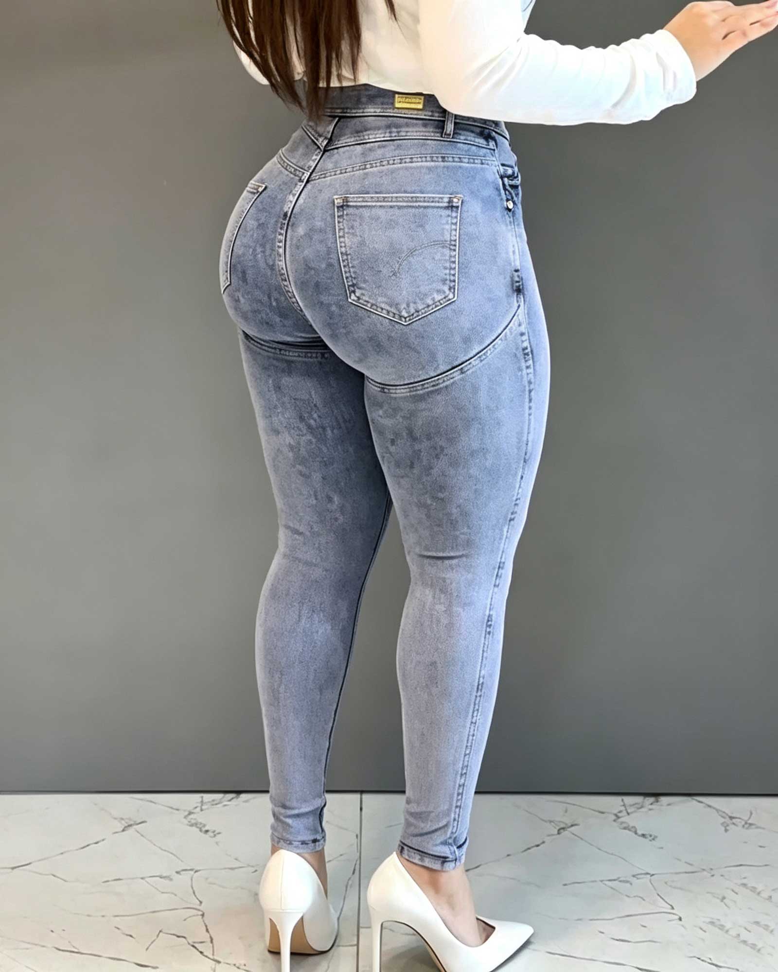High Waisted Multi Button Stretch Slim Fit Jeans That Lift The Buttocks
