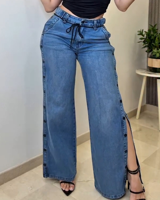 Women's Side Button Wide-Leg Jeans