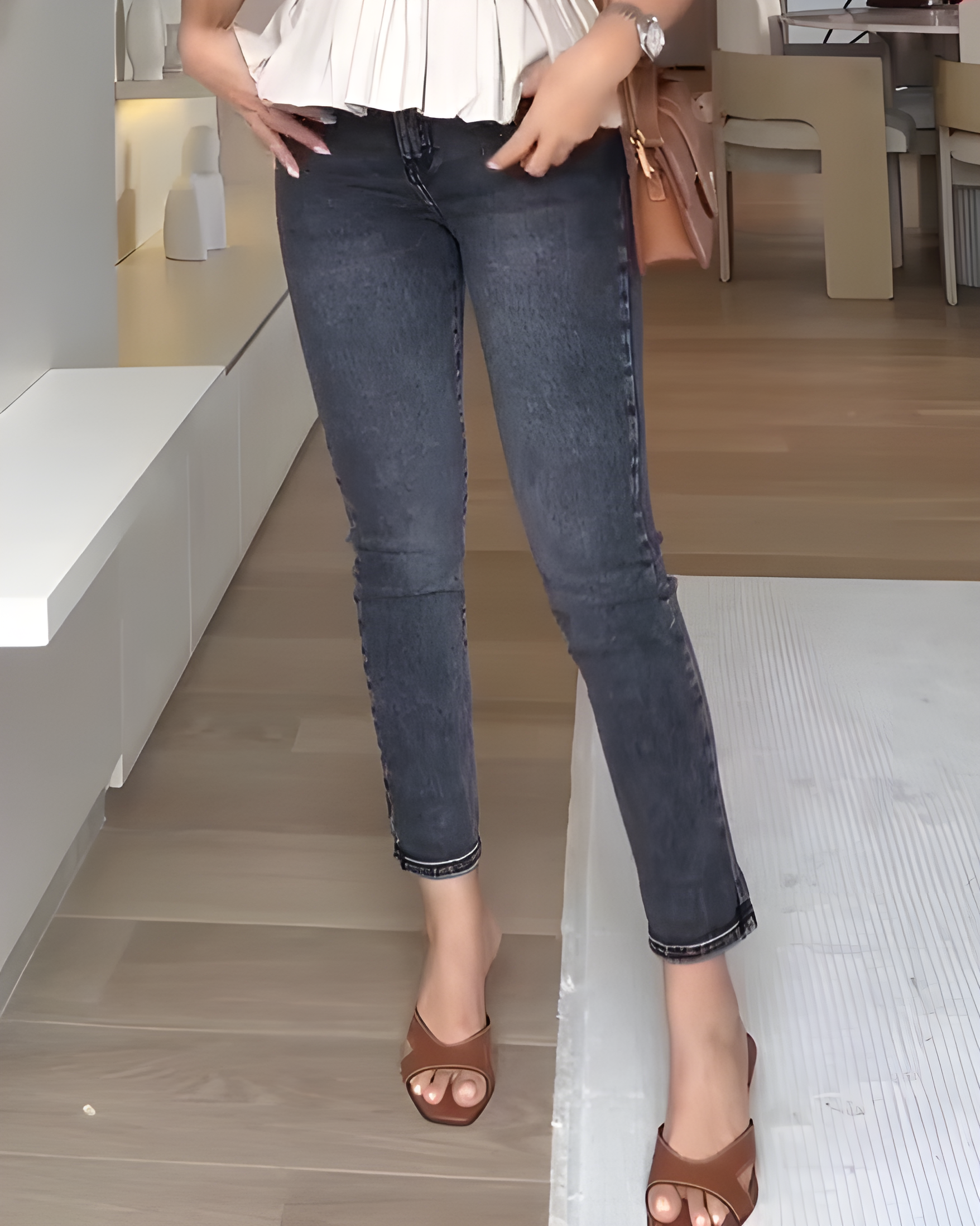 Women's High-Waisted Slimming Jeans