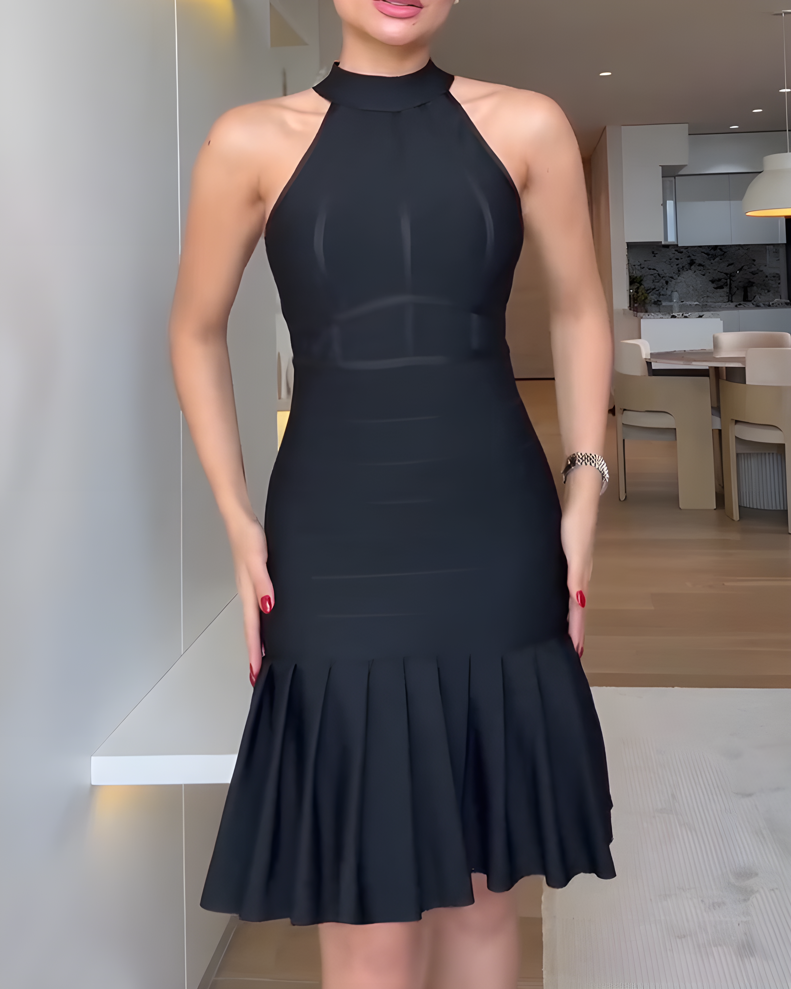 Women's Sleeveless Slim Fitted Pleated Dress
