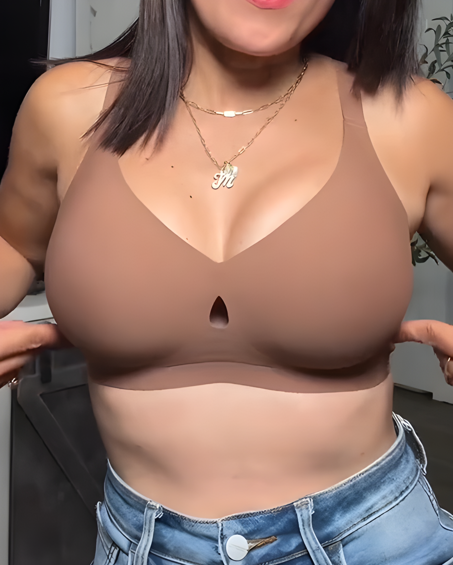 Seamless Cutout Comfort Shaping Bra