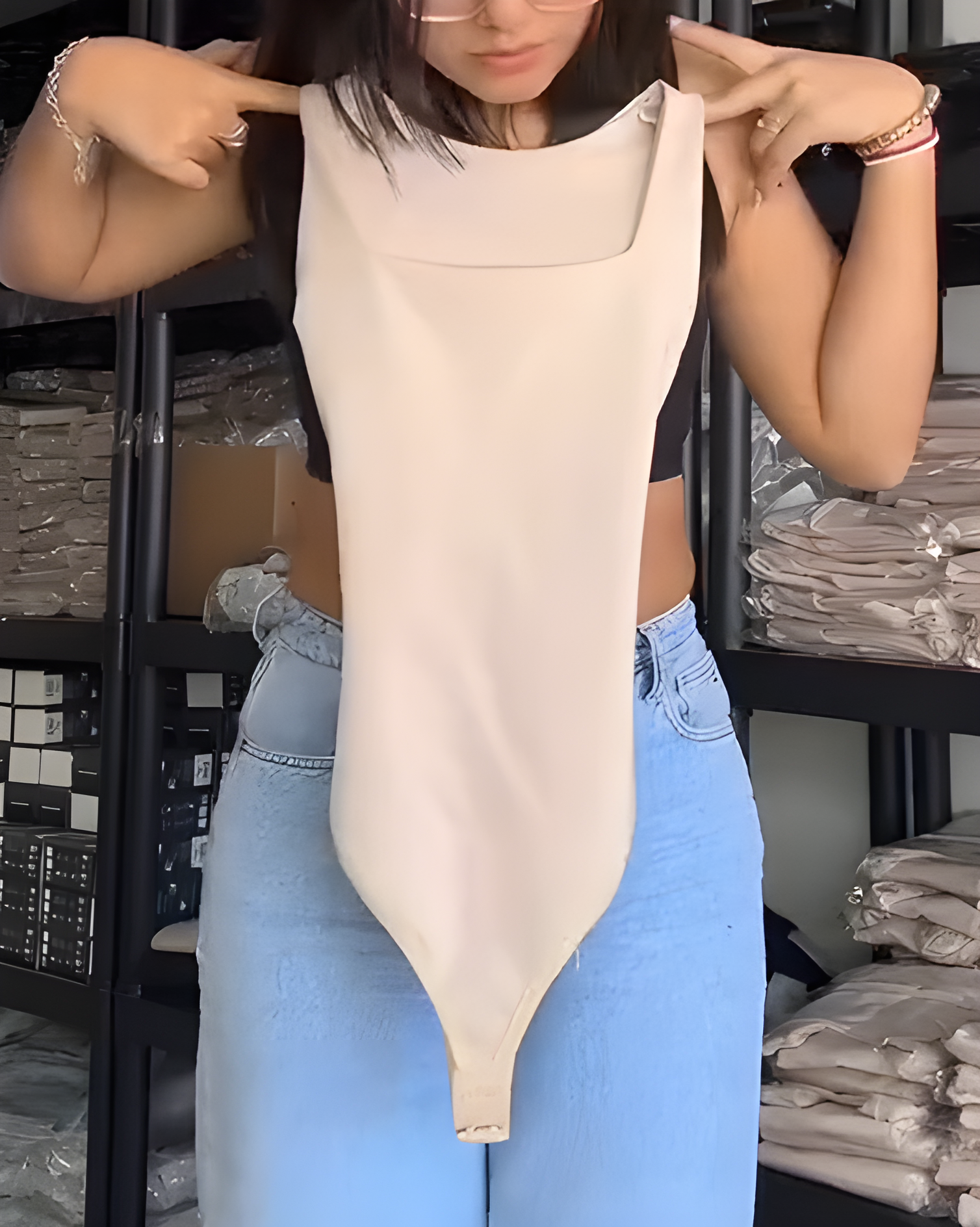 Comfortable Seamless Square Neck Sleeveless Thong Bodysuit