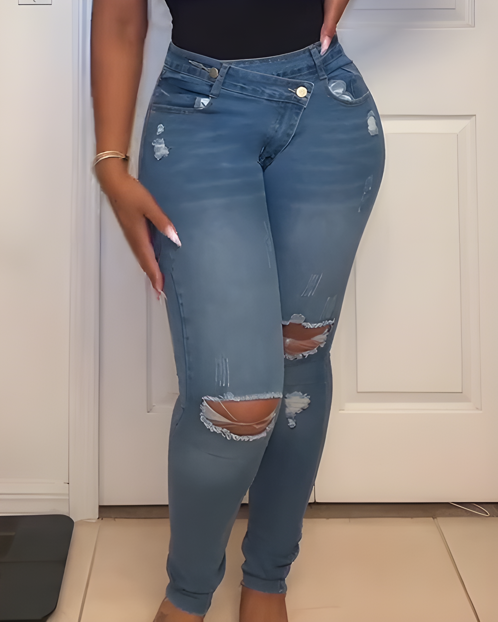High-Rise Oblique Buckle Ripped Skinny Jeans