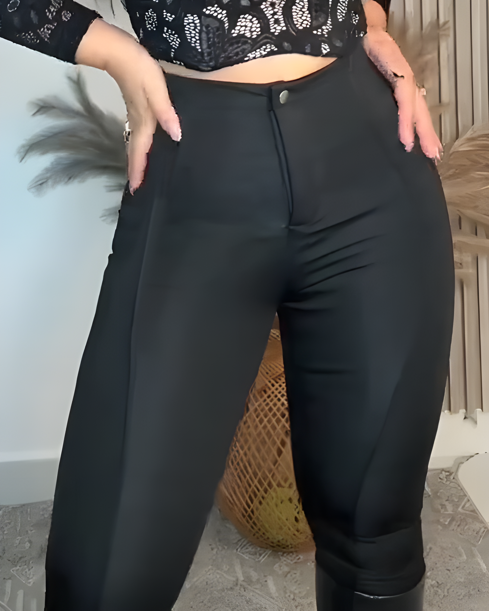 Butt Enhancing High-Waisted Skinny Jeans