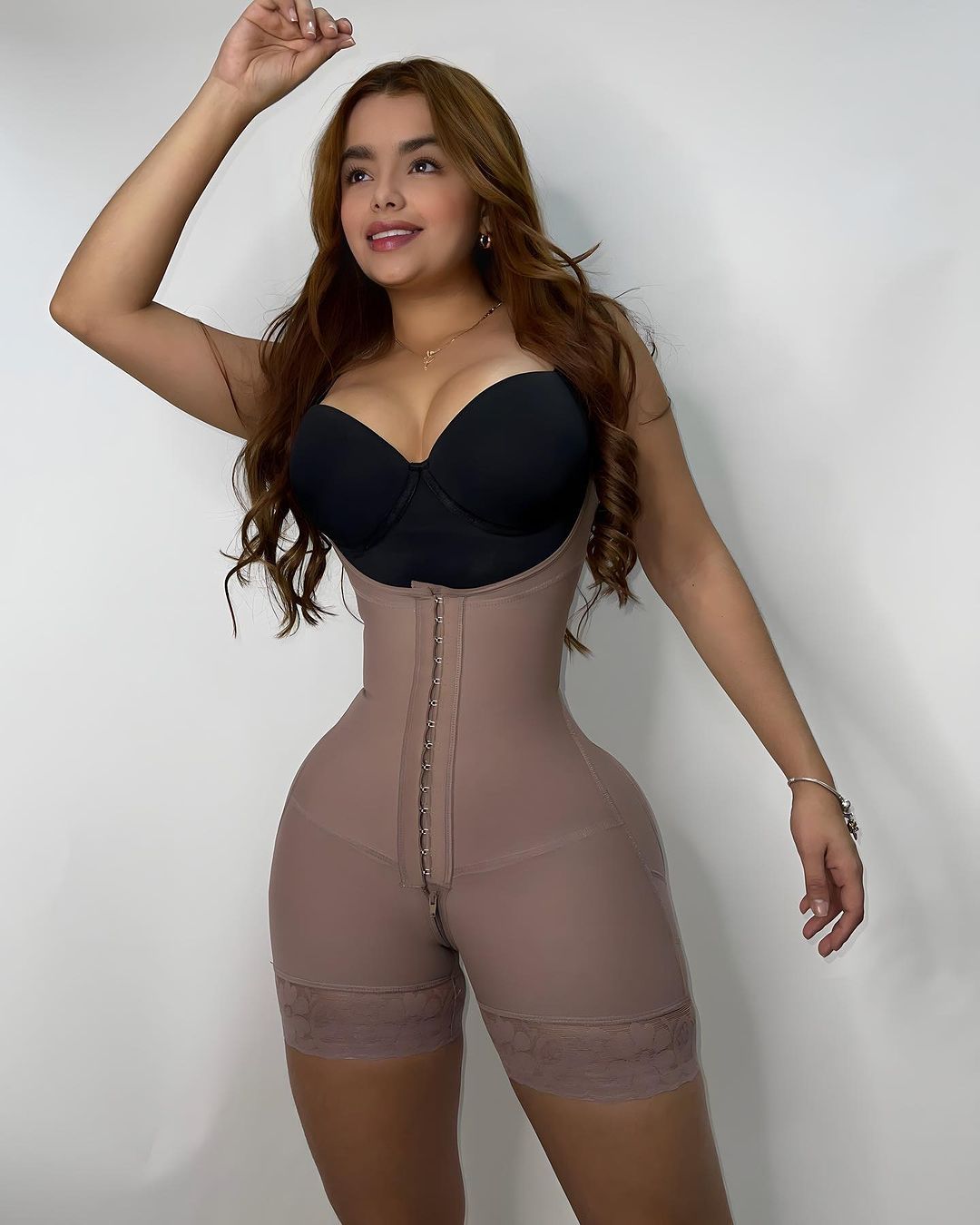 Hourglass Gridle Faja with Hooks