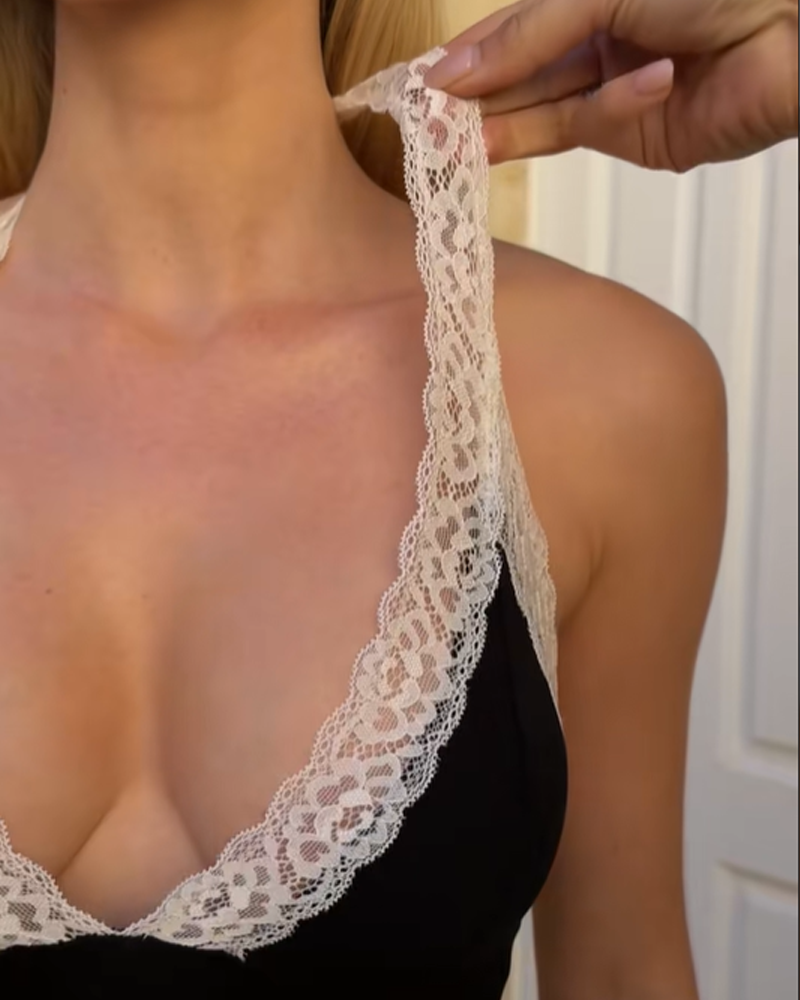 Stylish And Slim-Fit Modal Lace-Trim Capri Jumpsuit In Black（Pre-Sale）