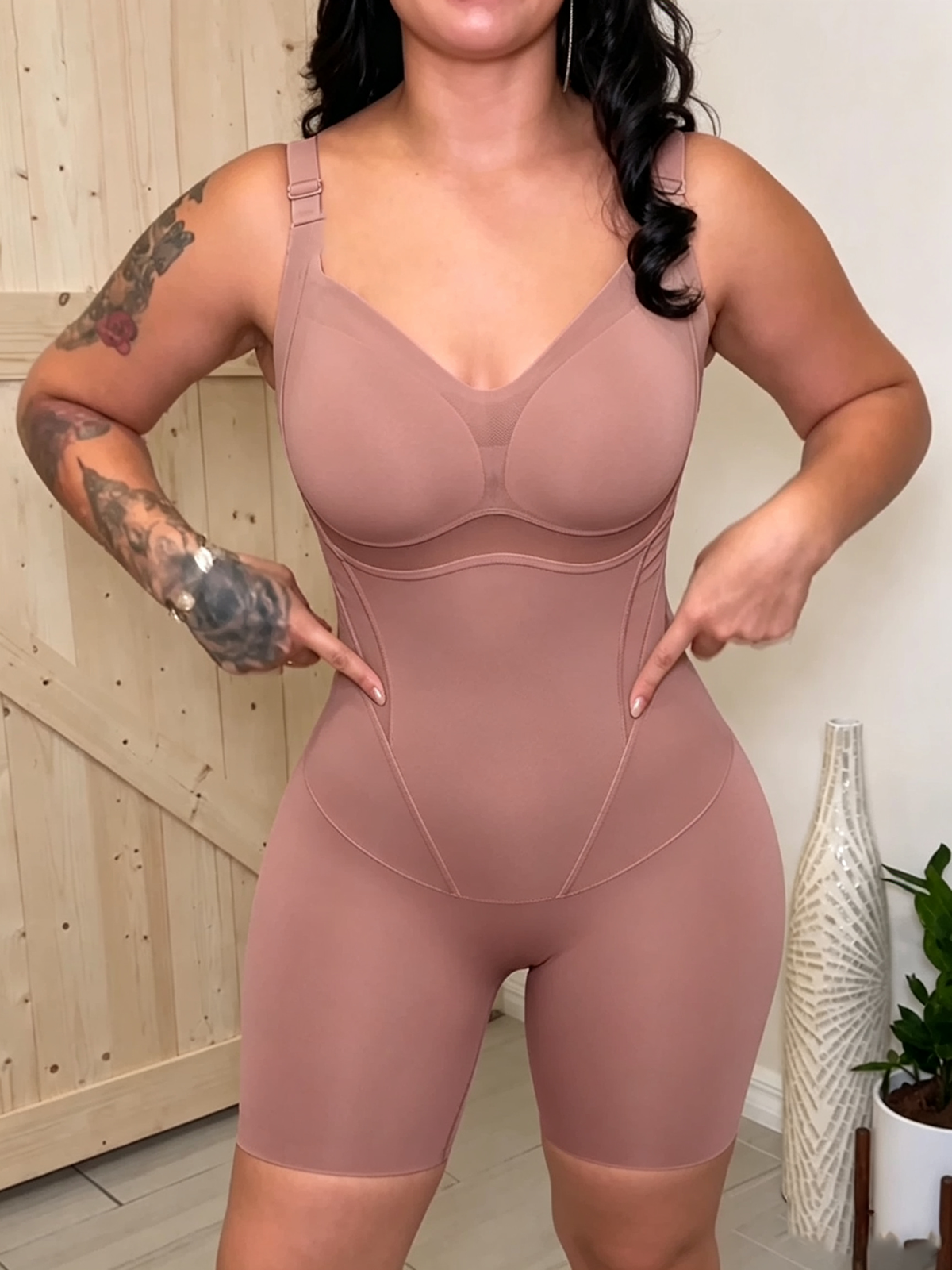 Seamless Ultra Thin Breathable Hip Lifting And Tummy Slimming Shapewear