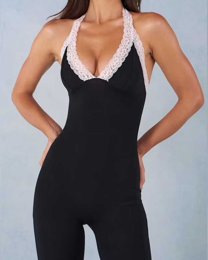 Stylish And Slim-Fit Modal Lace-Trim Capri Jumpsuit In Black（Pre-Sale）