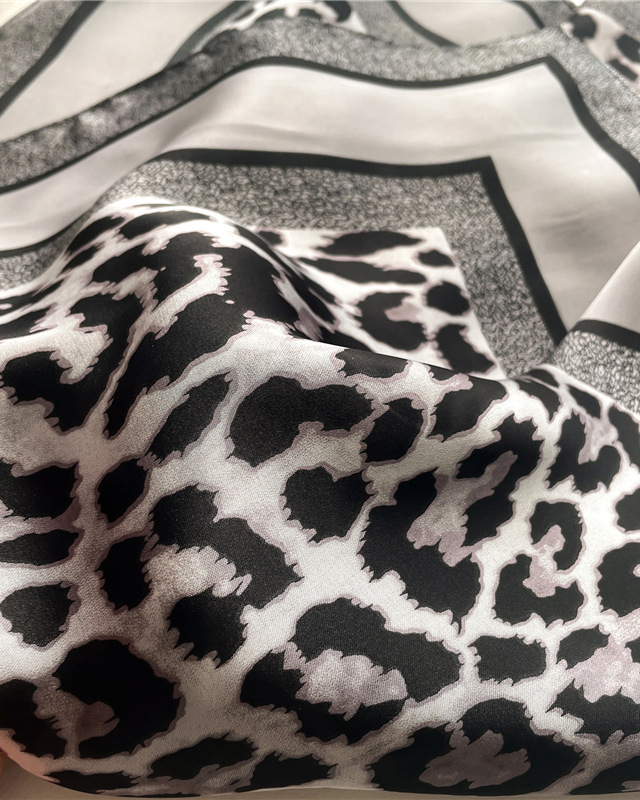 Leopard Print Multipurpose Scarf-Curvy-Faja