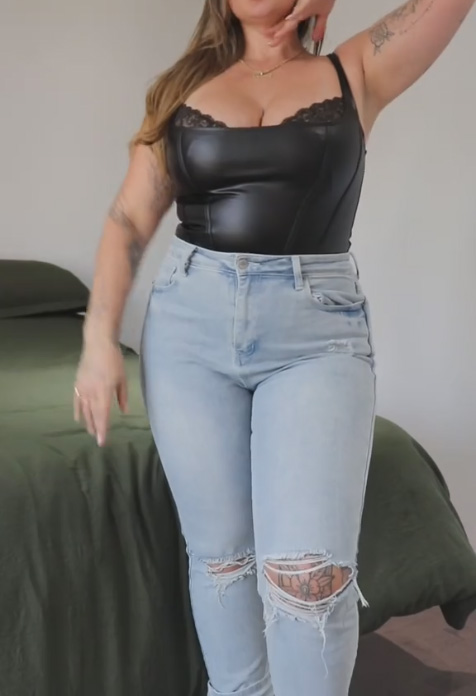 Shapewear Faux Leather Lace Balconette Sculpting Bodysuit-Curvy-Faja