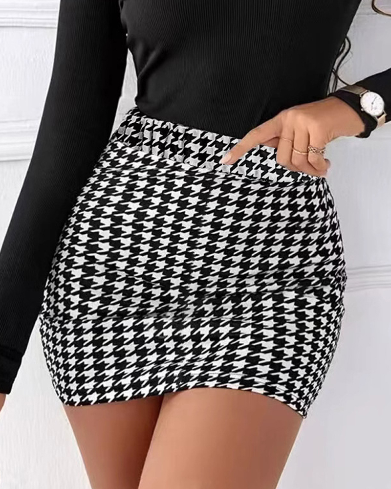 Houndstooth Hip Skirt-Curvy-Faja