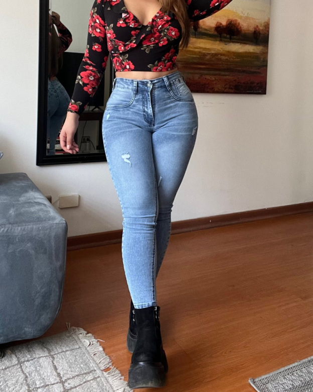 Women's Ripped Skinny Jeans Distressed Stretchy Denim Pants