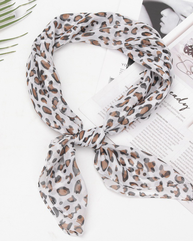 Fashionable Leopard Print Chiffon Square Scarf-Curvy-Faja