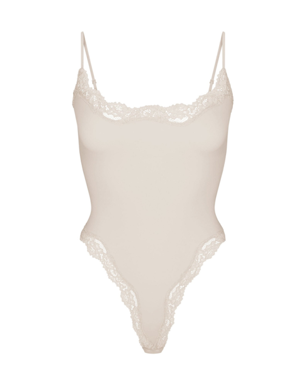 Sexy Halter-Neck Lace Bodysuit-Curvy-Faja