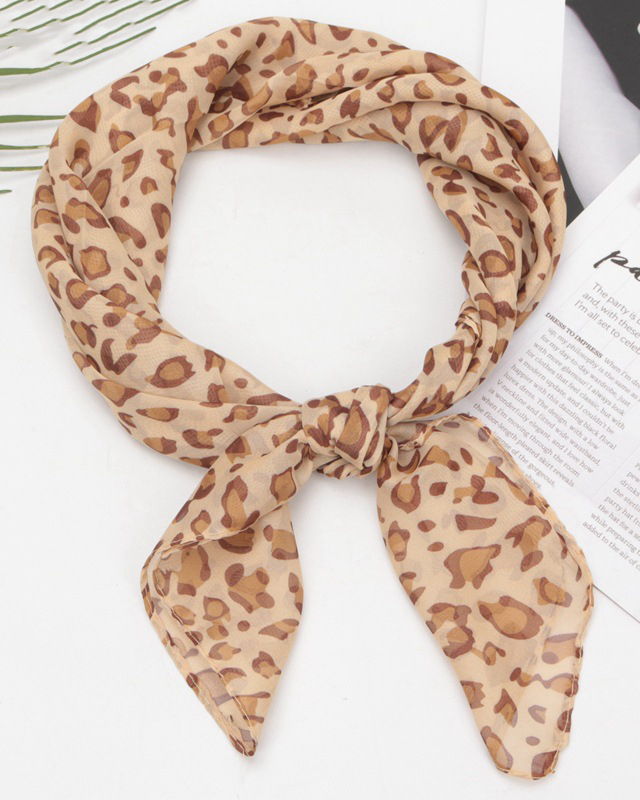 Fashionable Leopard Print Chiffon Square Scarf-Curvy-Faja