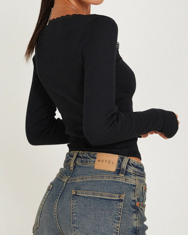 Slim Fit Lace Stitching Bottoming Top-Curvy-Faja