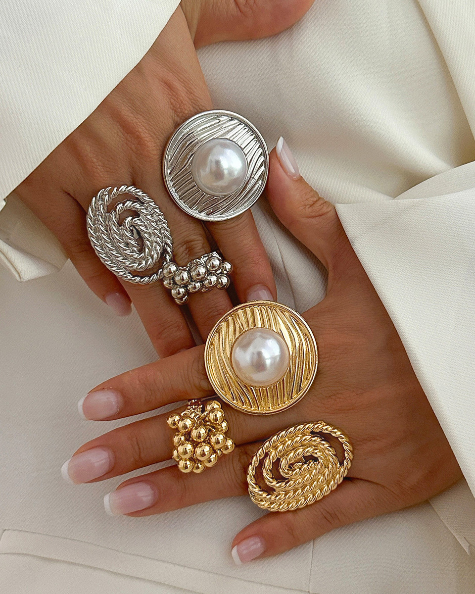 Imitation Pearl Ring-Curvy-Faja