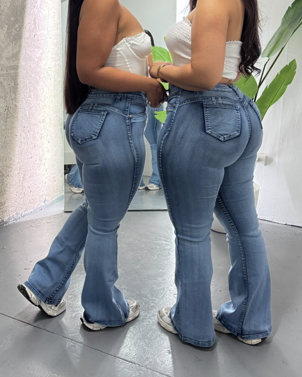 Jeans Flare Sculp（Pre- Sale)