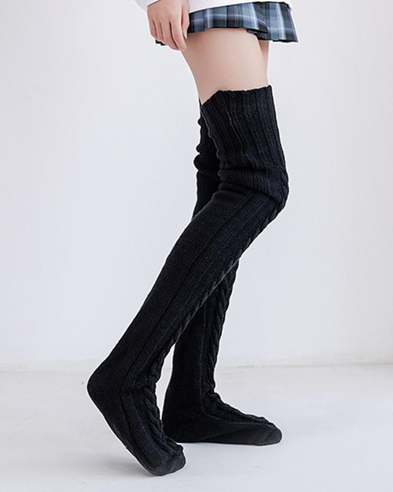 Knee-Length Knitted Socks-Curvy-Faja
