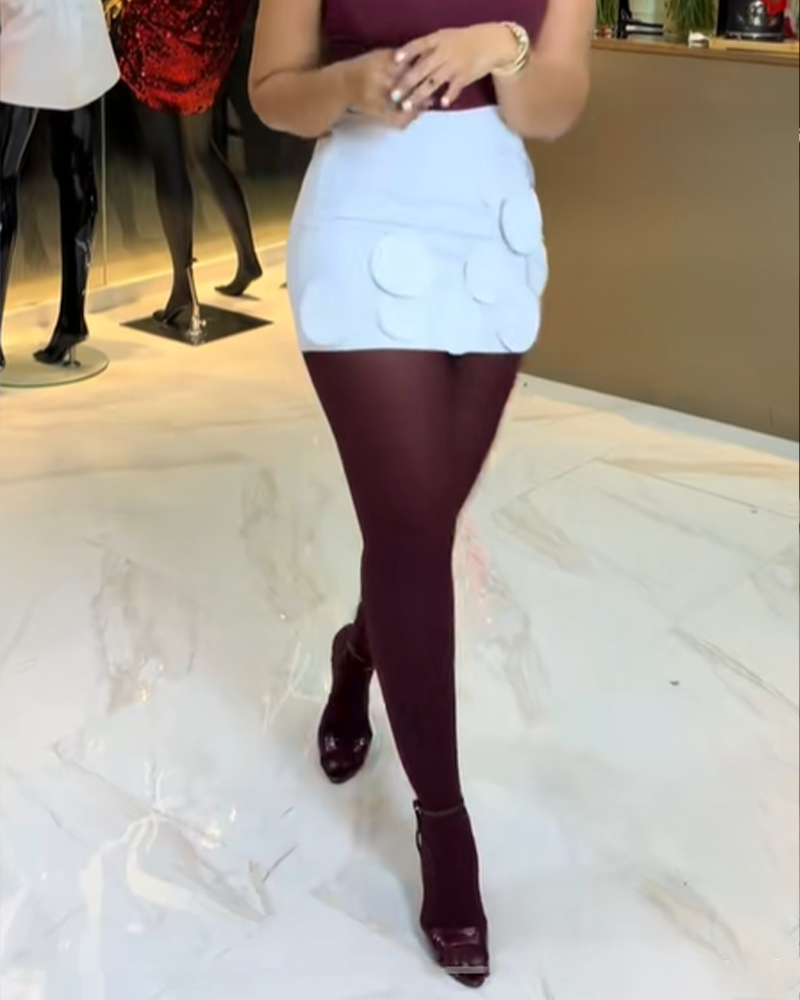 Retro-Elegant Burgundy Semi-Transparent Pantyhose