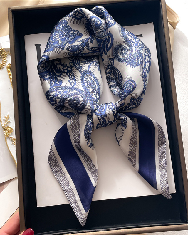 Vintage Cashew Paisley Square Scarf-Curvy-Faja