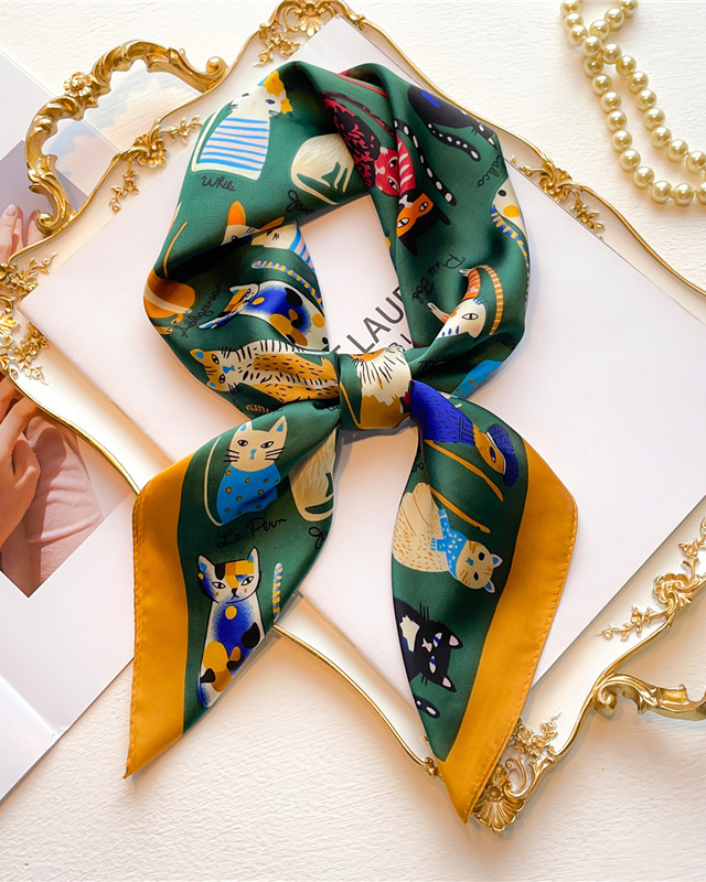 Cute Cat Scarf-Curvy-Faja