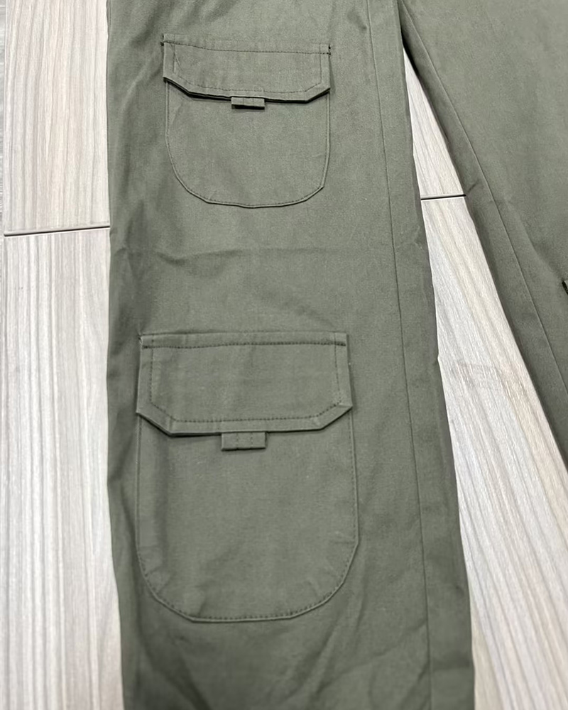 Stretched-Foot Cargo Pants