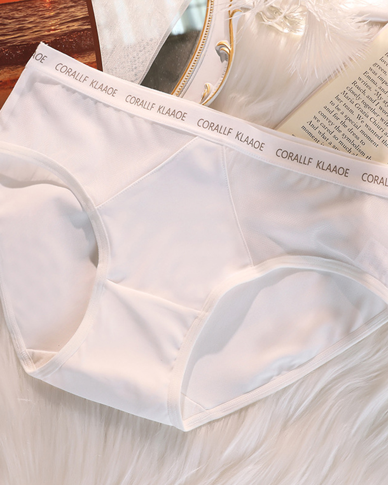 Sexy Mid-Waist Seamless Panties With Soft And Glutinous Mesh