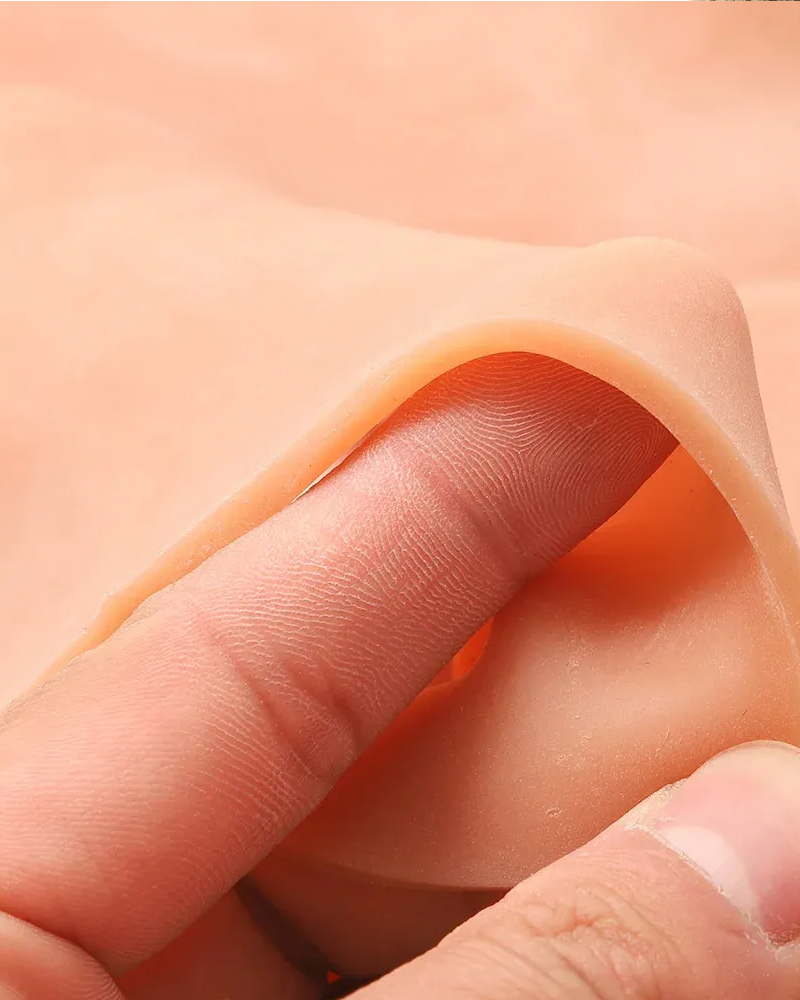 Open crotch food-grade silicone short hip pad with three-year service life