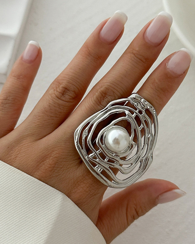 Imitation Pearl Ring-Curvy-Faja
