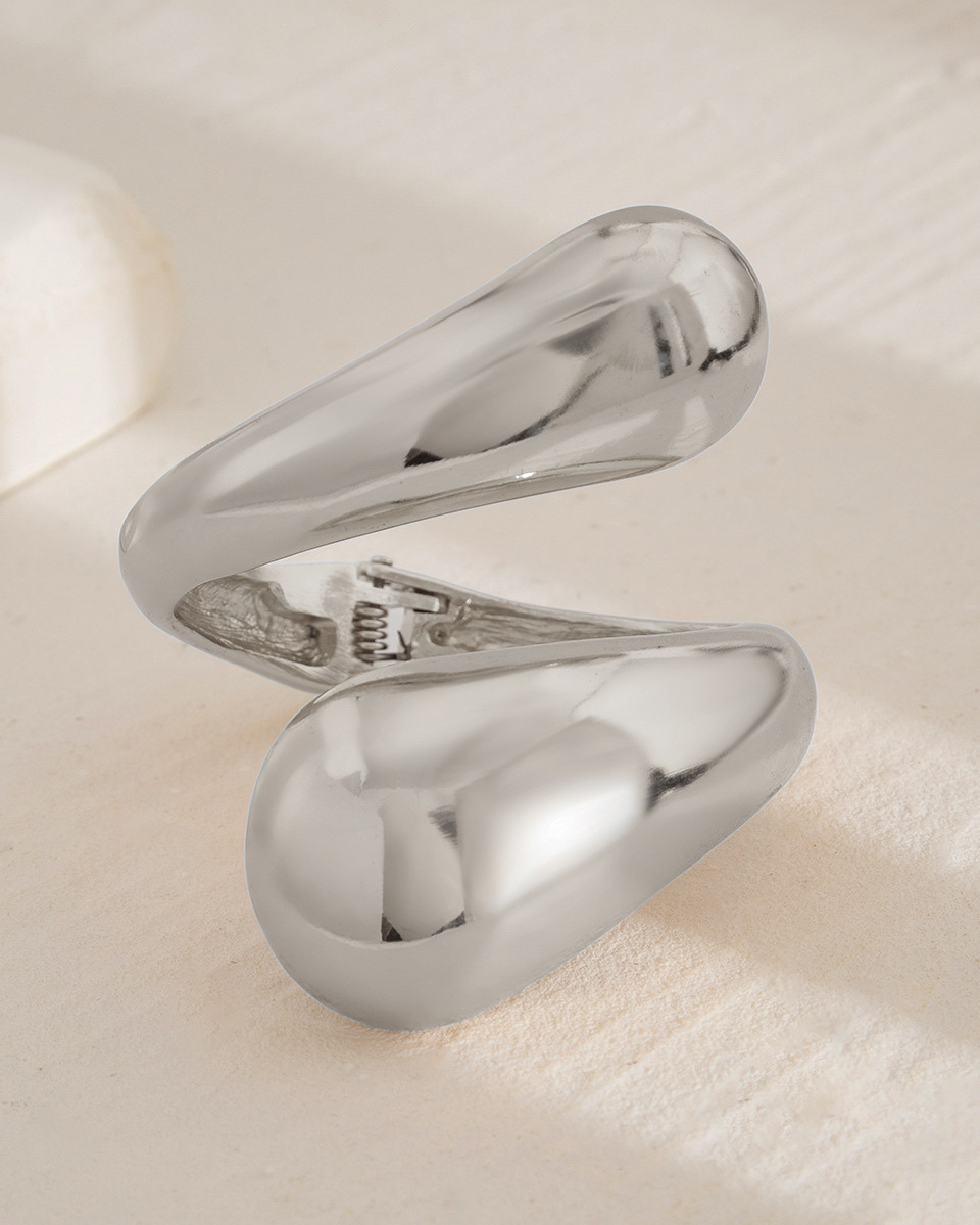 Metal Glossy Bracelet-Curvy-Faja