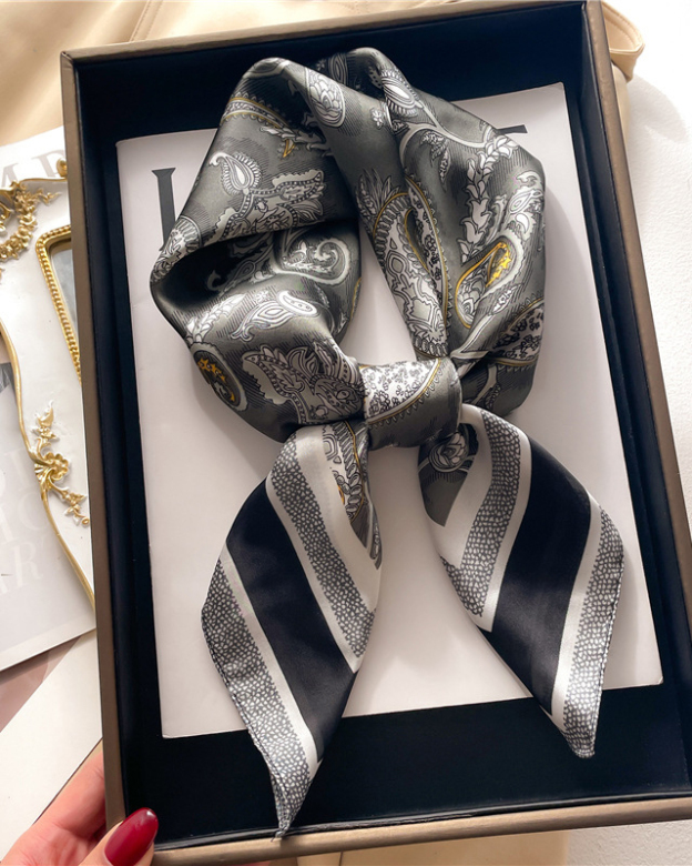 Vintage Cashew Paisley Square Scarf-Curvy-Faja