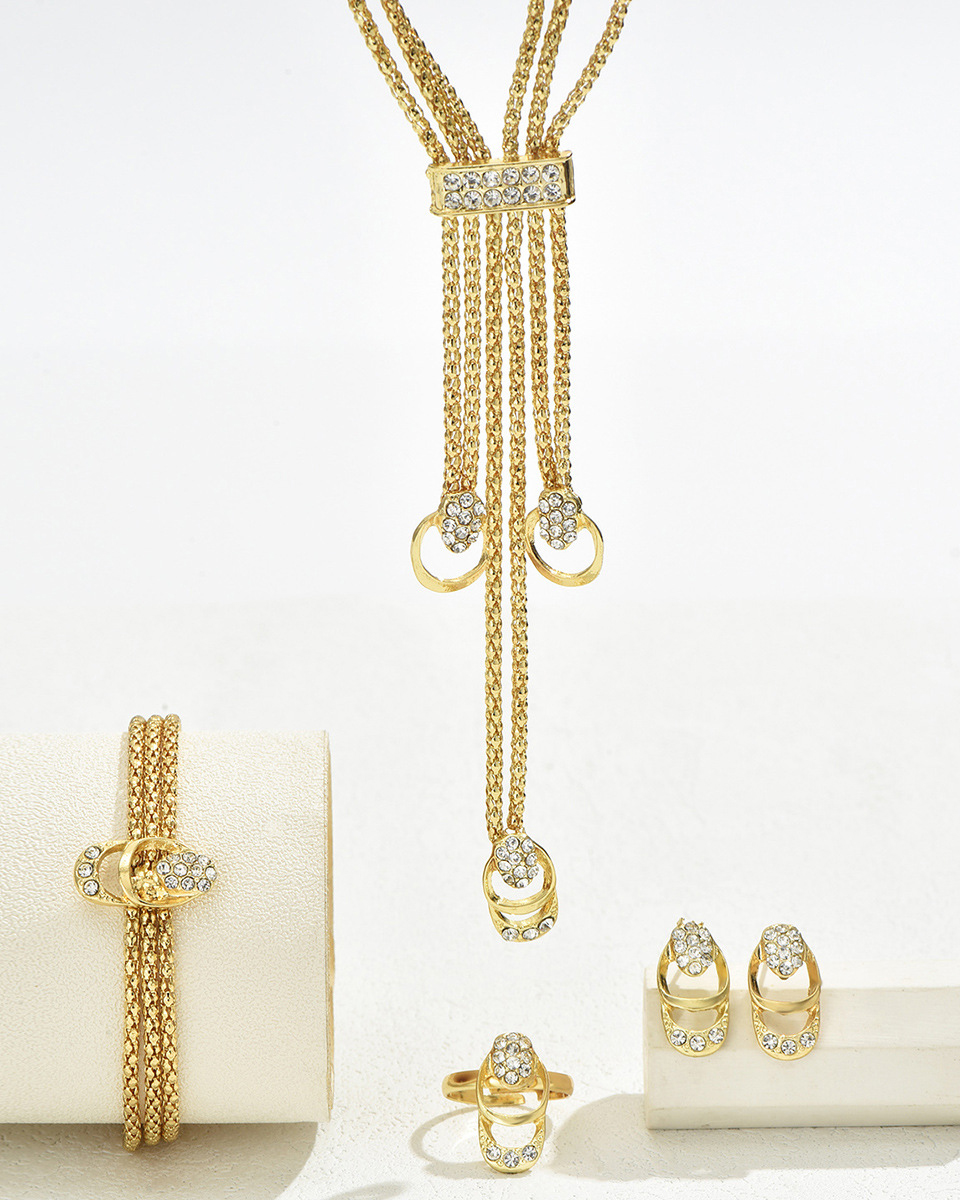 Simple Necklace and Earrings Set Set With Artificial Diamonds-Curvy-Faja
