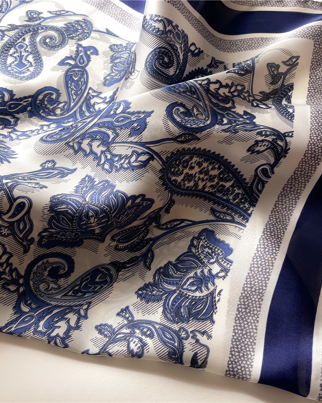 Vintage Cashew Paisley Square Scarf-Curvy-Faja