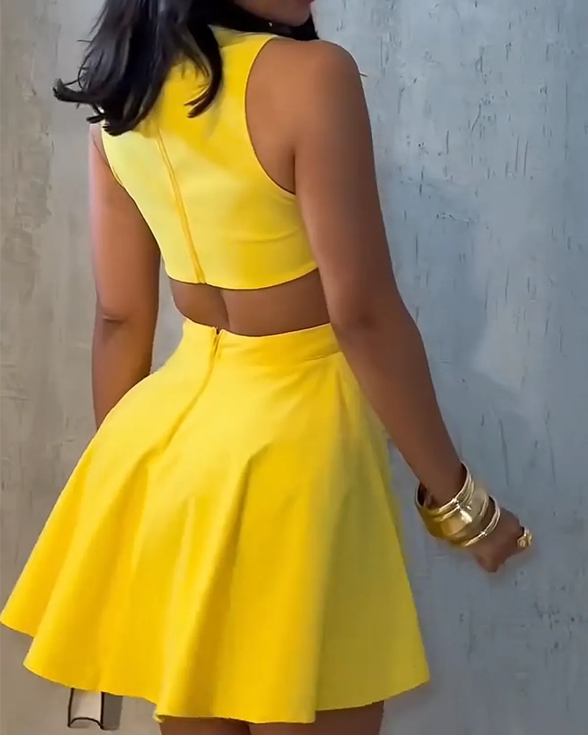 Ladies V-neck Metal Button Sleeveless Dress-Curvy-Faja