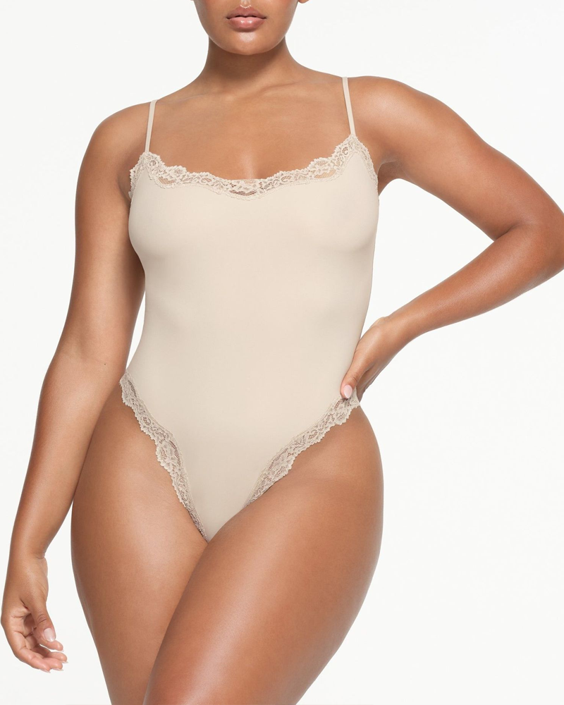 Sexy Halter-Neck Lace Bodysuit-Curvy-Faja