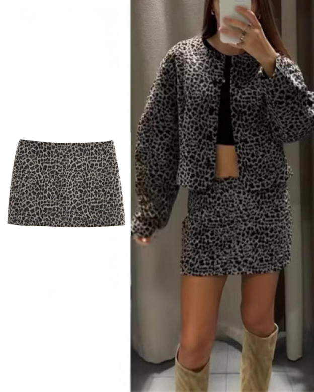 Fashionable Leopard Print Mini Skirt