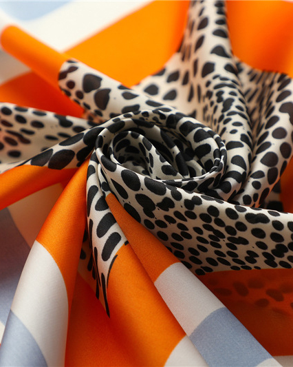 Leopard Print Simulated Silk 3D Geometric Plaid Square Scarf-Curvy-Faja