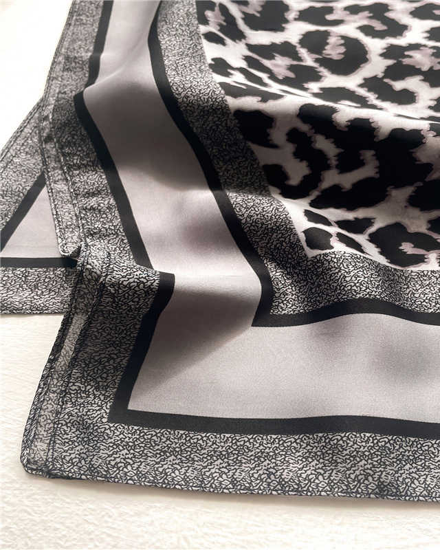 Leopard Print Multipurpose Scarf-Curvy-Faja