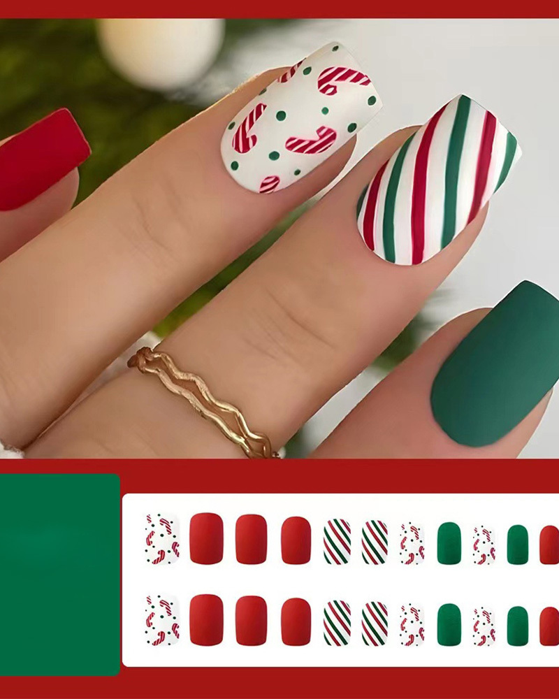Short Matte Christmas Nail Art With Christmas Elements-Curvy-Faja
