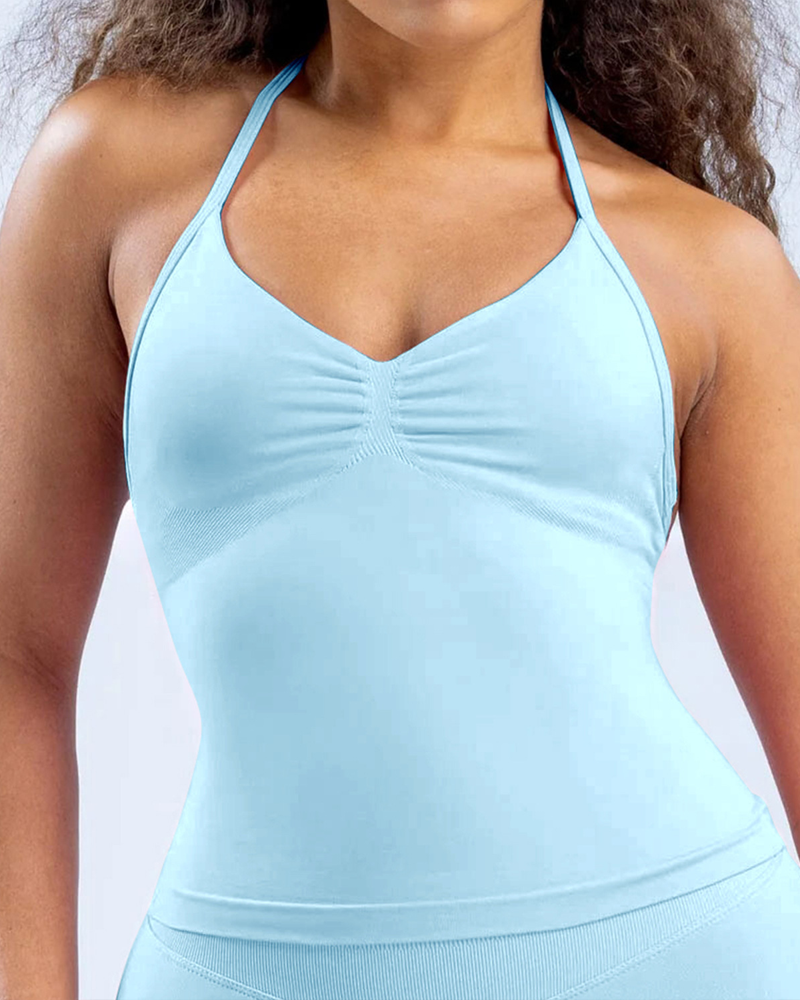 Seamless Yoga Halter Top And High-Elasticity Hip-Shaping Yoga Shorts Set