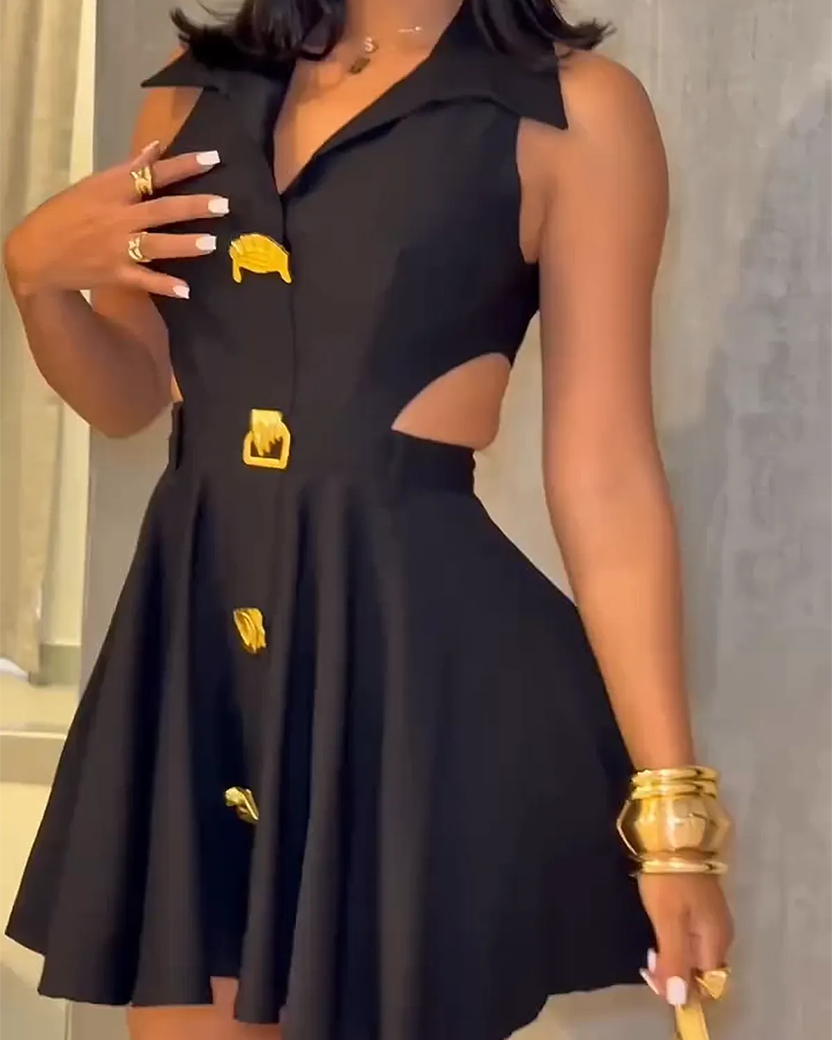 Ladies V-neck Metal Button Sleeveless Dress-Curvy-Faja